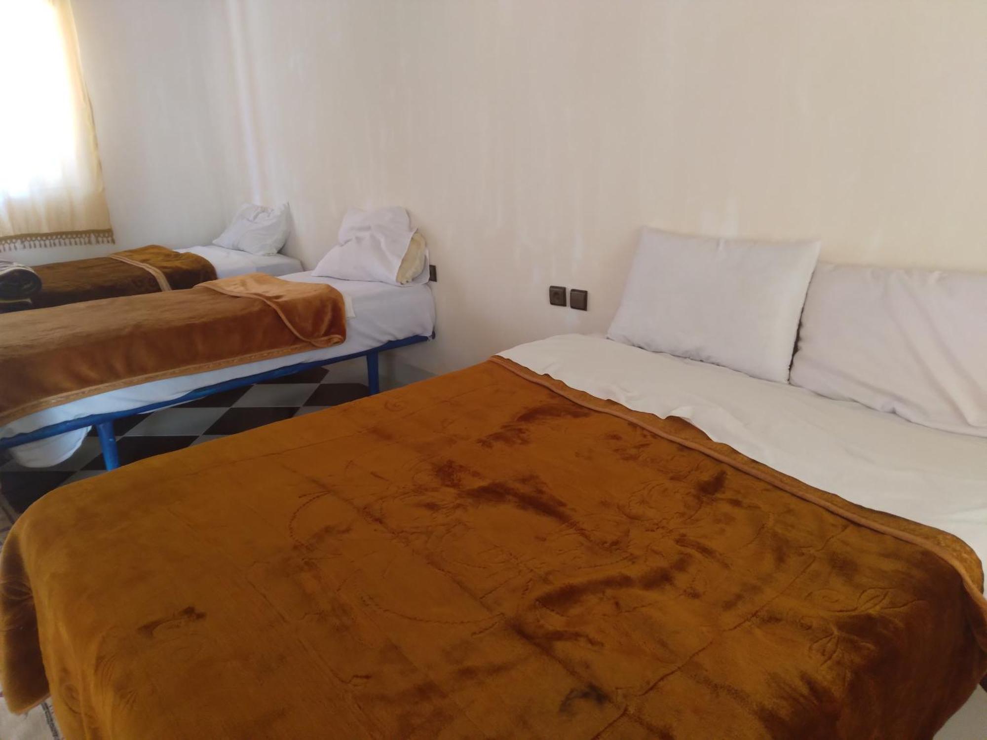Hotel Et Restaurant Riad Amodou تنغير المظهر الخارجي الصورة